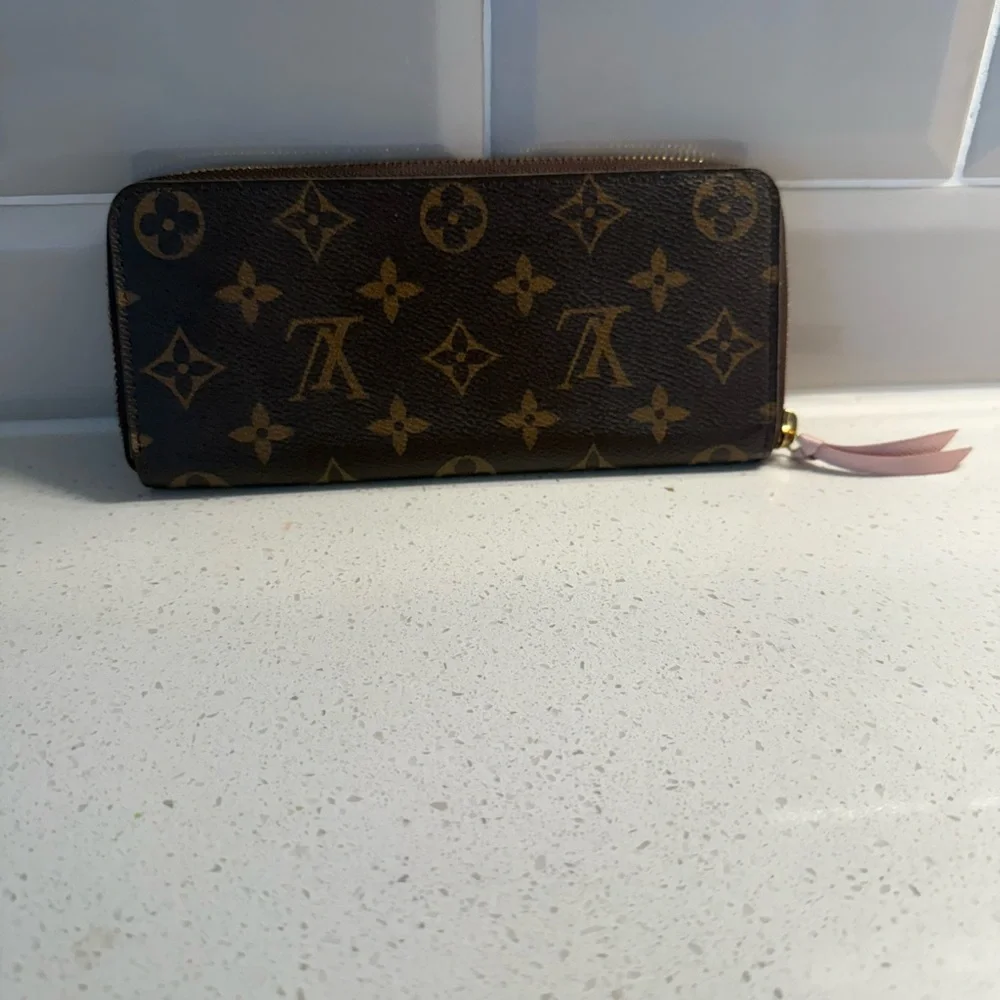 Authentic Louis Vuitton clemence wallet